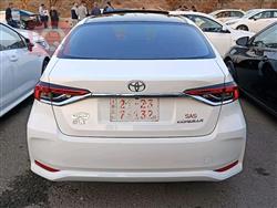 تۆیۆتا کۆرۆلا